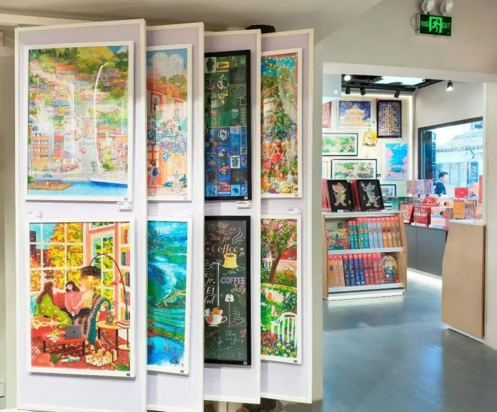CUSTOMER SHOP DISPLAY